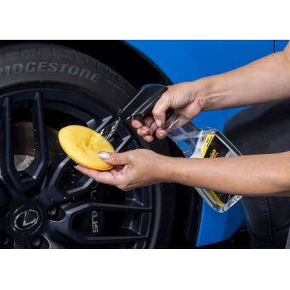 Meguiar's Ultimate Insane Shine Tire Spray - lesk na pneumatiky, 473 ml