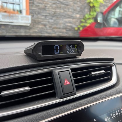 Palubní DISPLEJ GPS měřič rychlosti, solární napájení
