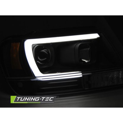 Přední světla s LED tube Chrysler Jeep Grand Cherokee 99-05 černé