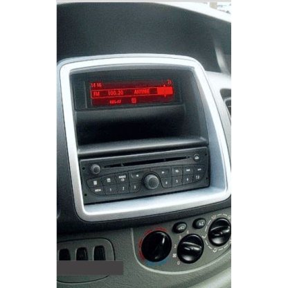 Redukce pro 10" autorádio Nissan Primastar 2010-, Opel Vivaro 2010-14, Renault Trafic 2011-