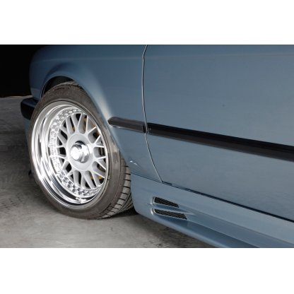Rieger boční práh mont. strana levá pro BMW řada 3 E30 kabriolet, kupé, sedan, touring, plast ABS bez povrchové úpravy, s prolisem, s prolisem a dvěma výřezy