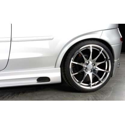 Rieger boční práh mont. strana levá pro Opel Corsa C 3-dvéř. vč. faceliftu, r.v. 06/03-, 09/00-05/03, plast ABS bez povrchové úpravy, s prolisem a výřezem