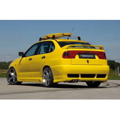 Rieger boční práh mont. strana levá pro Seat Cordoba 6K, C sedan, r.v. 96-99, plast ABS bez povrchové úpravy, s prolisem a výřezem