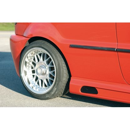 Rieger boční práh mont. strana levá pro Volkswagen Polo 4 6N 3-dvéř., 5-dvéř., r.v. 10/94-01, plast ABS bez povrchové úpravy, s prolisem a výřezem
