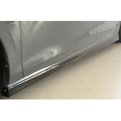 Rieger boční práh (XS) mont. strana levá pro Volkswagen Golf 7 3-dvéř., 02/17-, plast ABS lakovaný do černé lesklé barvy
