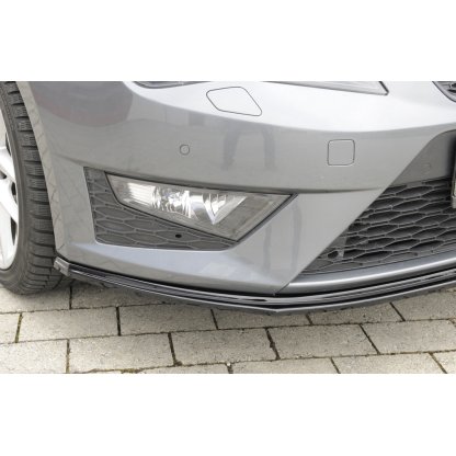 Rieger lipa pod přední nárazník pro Seat Leon FR 5F 3-dvéř. (sc), 5-dvéř., 5-dvéř. (ST/Combi) před faceliftem, 01/13-12/16, plast ABS lakovaný do černé lesklé barvy