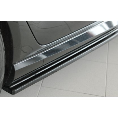 Rieger spoiler pod boční práh mont. strana pravá pro Audi RS3 8V 5-dvéř. (sportback 8VA / 8VF), 02/17-, plast ABS lakovaný do černé lesklé barvy