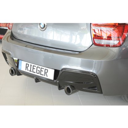 Rieger vložka zadního nárazníku pro BMW řada 1 F20, F21 sedan / 2-dvéř., sedan / 4-dvéř. před faceliftem, plast ABS lakovaný do černé lesklé barvy, pro orig. koncovky na obou stranách