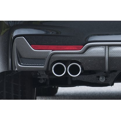 Rieger vložka zadního nárazníku pro BMW řada 4 F32, F33, F36 coupe (3-dvéř.), gran coupe (5-dvéř.), kabriolet vč. faceliftu, plast ABS s povrchovou úpravou Carbon-Look, pro dvojité koncovky na obou stranách 4x76 mm vč. mřížky