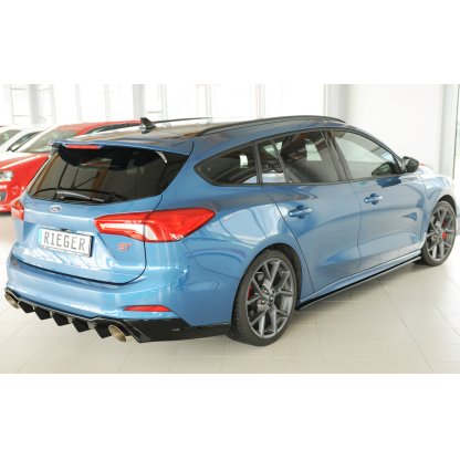 Rieger vložka zadního nárazníku pro Ford Focus 4 DEH 5-dvéř. (combi), plast ABS lakovaný do černé lesklé barvy, pro sportovní koncovky vlevo/vpravo 115 mm