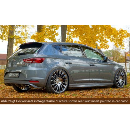Rieger vložka zadního nárazníku pro Seat Leon Cupra 5F 3-dvéř. (sc), 5-dvéř. před faceliftem, plast ABS bez povrchové úpravy, plast ABS lakovaný do černé lesklé barvy