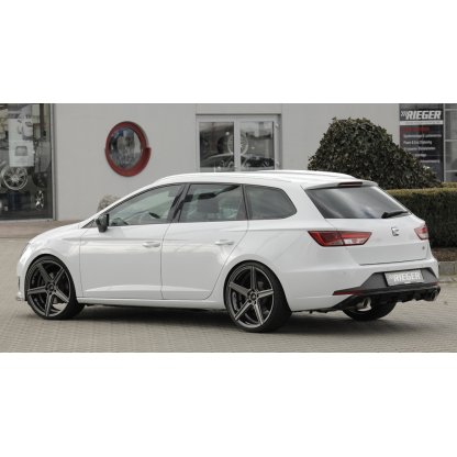 Rieger vložka zadního nárazníku pro Seat Leon FR 5F 5-dvéř. (ST/Combi) před faceliftem, plast ABS lakovaný do černé lesklé barvy, pro sportovní koncovky na obou stranách 100 mm