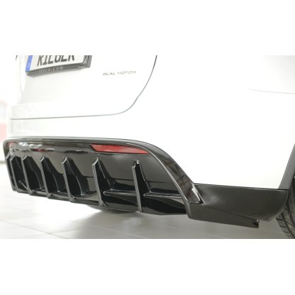 Rieger vložka zadního nárazníku pro Tesla Model Y 003, plast ABS lakovaný do černé lesklé barvy, bez tažného zařízení