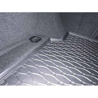 Vana do kufru gumová Alfa Romeo Giulia 4x2/4x4 2020- | RIGUM