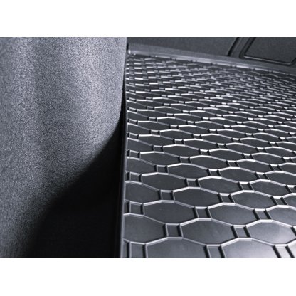 Vana do kufru gumová Škoda Karoq 4x4 2017- | RIGUM