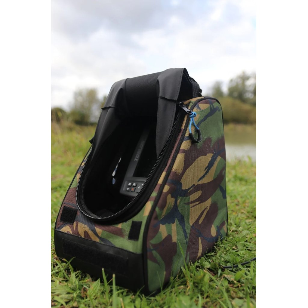 Cult Pouzdro DPM Camo Echo Sounder or Fishfinder Bag