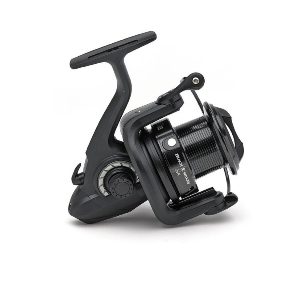 Daiwa Naviják Black Widow 25A
