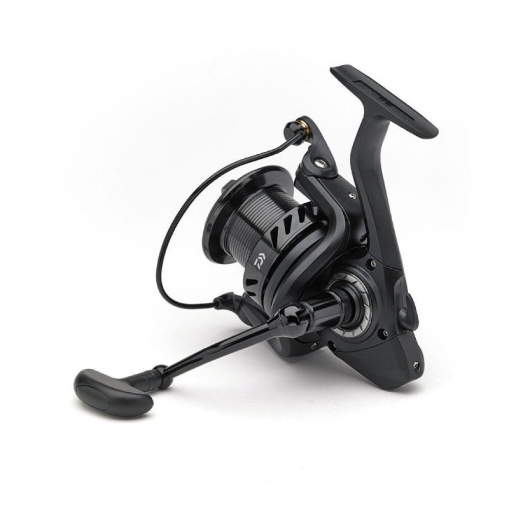 Daiwa Naviják Black Widow 25A