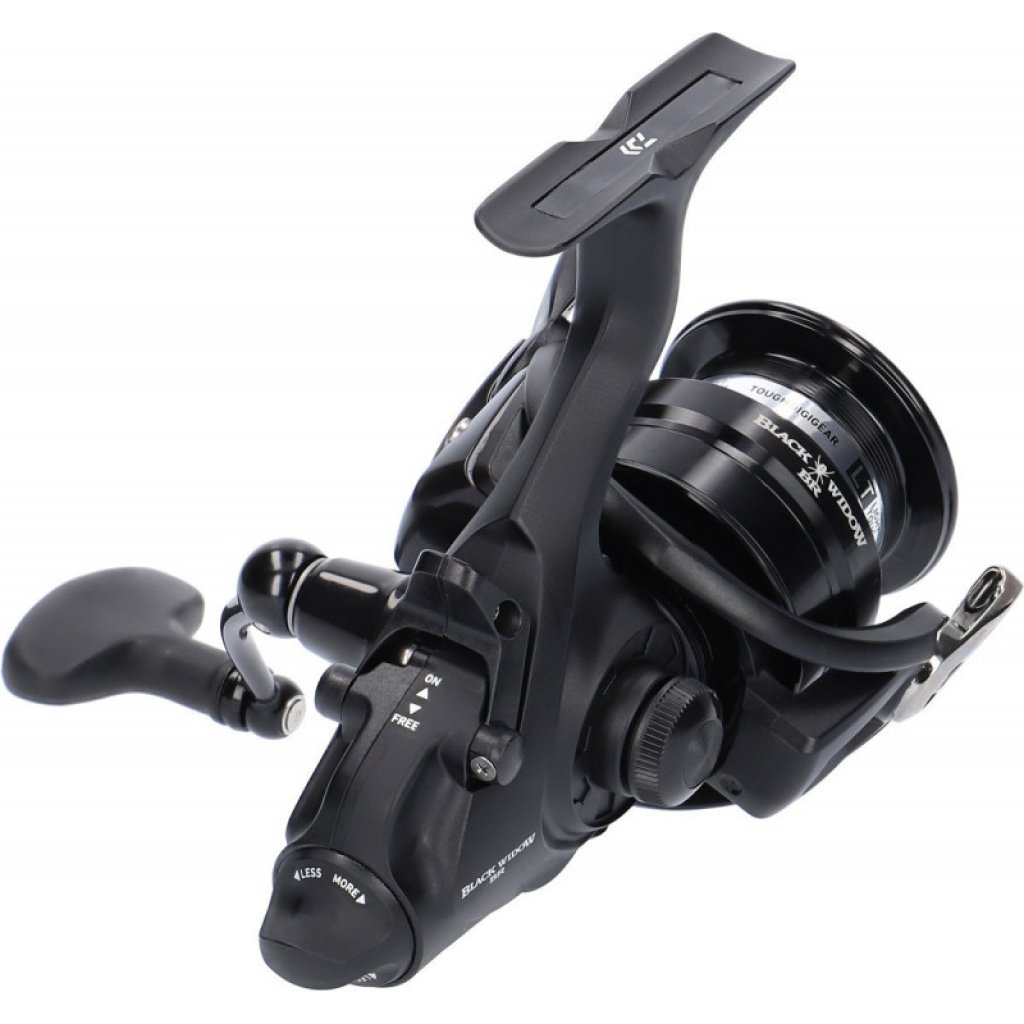 Daiwa Naviják Black Widow BR LT 4000-C