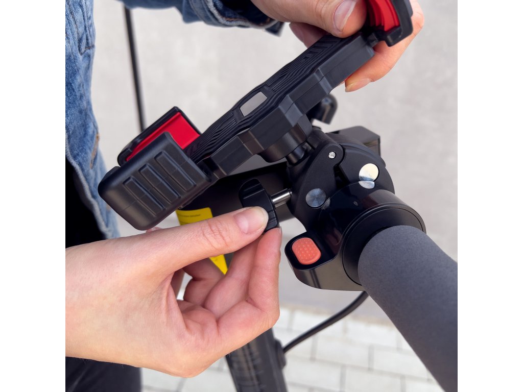 Kovový pancierovaný držiak na telefón / skúter / motocykel Wozinsky čierny (WBHBK4)
