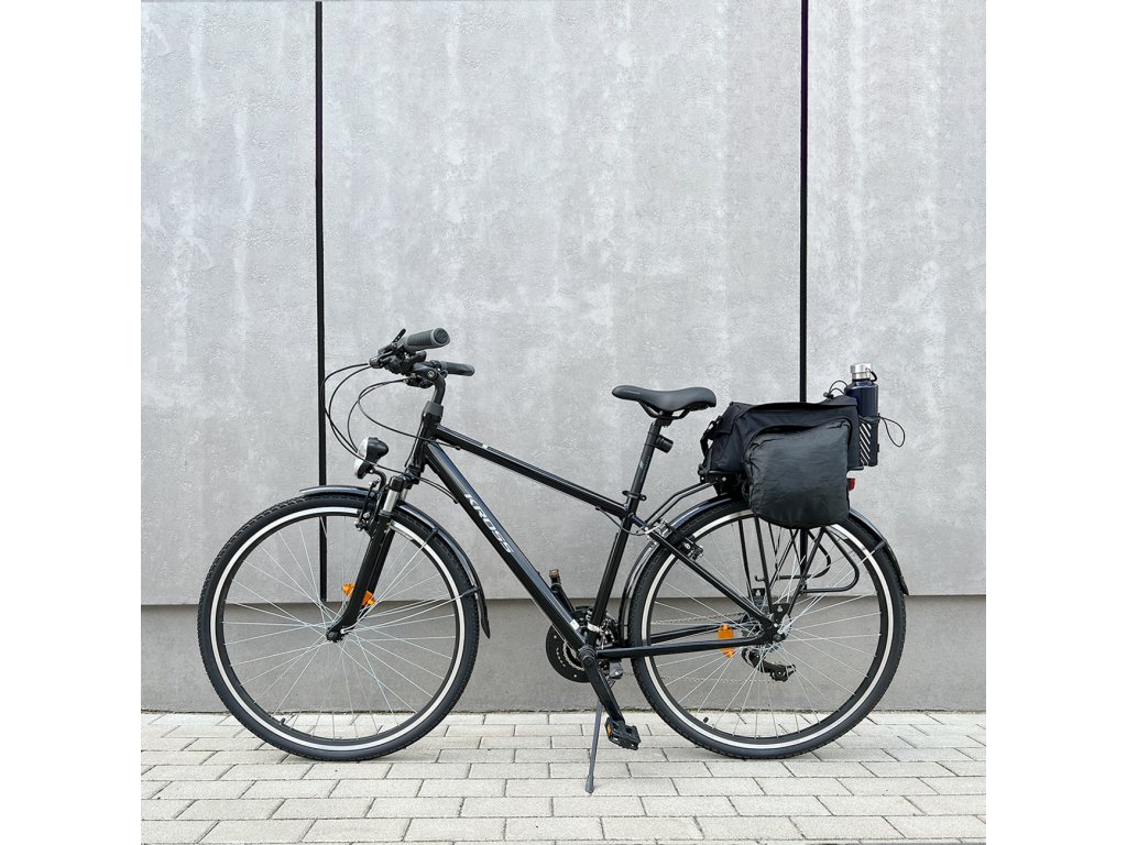 Taška na bicykel Wozinsky s 9l ramenným popruhom (vrátane krytu proti dažďu) čierna (WBB22BK)