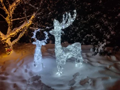 Dekorativní akrylový venkovní svíticí jelen 95cm se záblesky