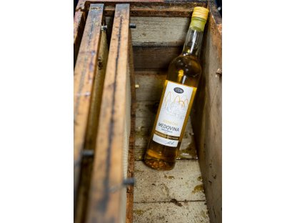 Divoká meruňková medovina 0,5l