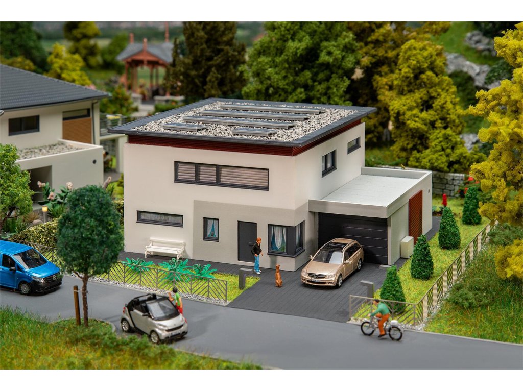 H0 - Dvoupatrový řadový dům s garážovou přístavbou - Faller 130638