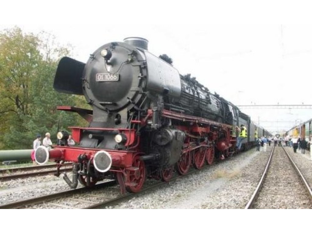 Parní lokomotiva řady BR 01 / 03 / 012 - Massoth 8210500