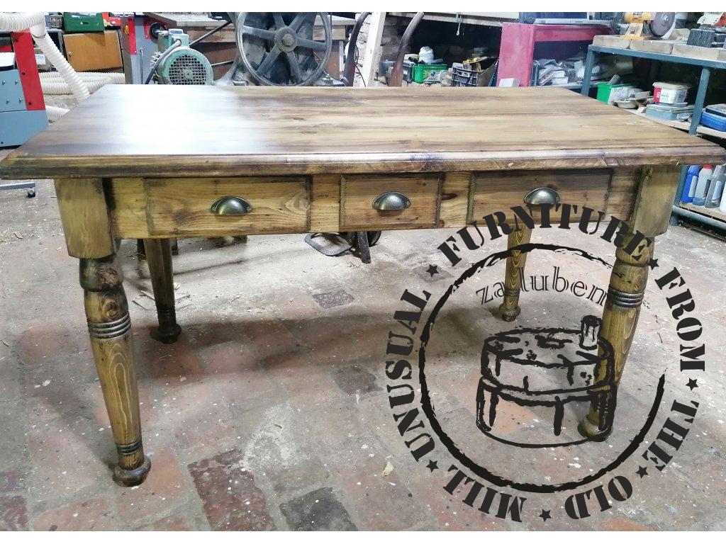 pan MOTÝLEK - masivní dřevěný stůl se třemi šuplíky