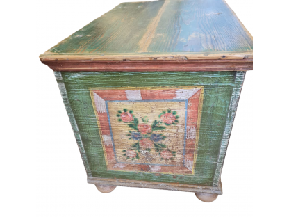 AMALIA - AN ANCIENT PAINTED CHEST 2