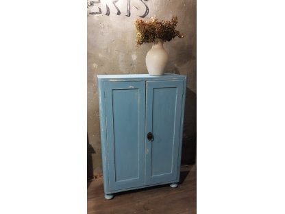 AMALKA - old wooden cabinet with shelves 2