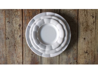 Babiččin porcelán - BÍLÁ KLASIKA  - sada tlustostěnných talířů - vel. 24 cm - 18 ks - 