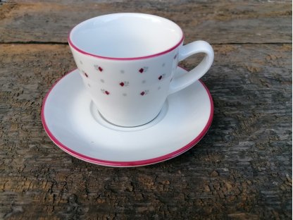 Grandma's porcelain - rose petals - white with line - saucer - 14 cm