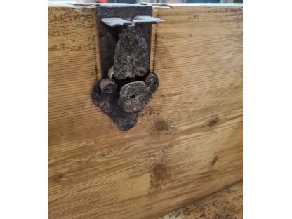 BERTIČKA - Dřevěná BAROKNÍ truhla