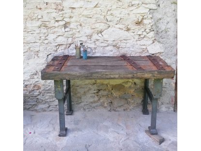 Massive industrial table - wood and metal
