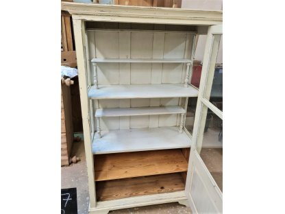 Pavlina - greenhouse, display cabinet - with shelves