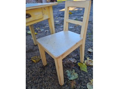 Petřík a Petruška - Dětský dřevěný stůl se židličkou