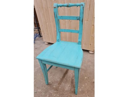 slečna Výrazná  -  venkovské židle
