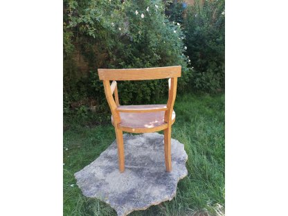 slečna Zakulacená -krásná velkorysá židle/křeslo
