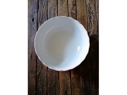 ...OUTDOOR CLASSIC - white porcelain bowl with corrugated rim - 24 CM