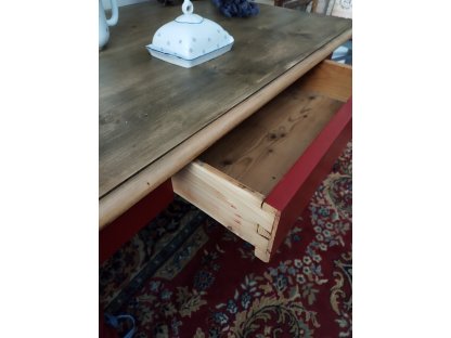 ..Country table with drawer and turned legs - MARJÁNKA